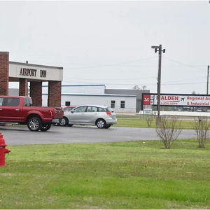 Hotel Malden Airport Inn cazare Malden