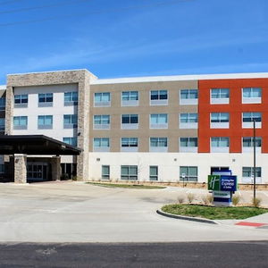 Hotel Holiday Inn Express & Suites Warrensburg North cazare Warrensburg