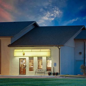 Hotel Super 8 By Wyndham Marshall cazare Marshall