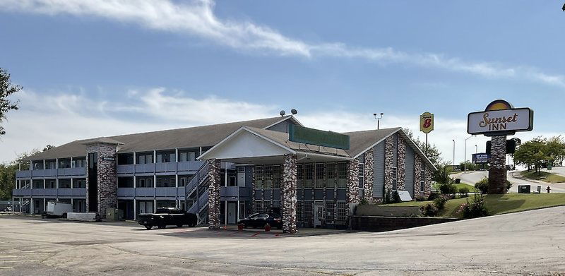 Hotel Peach Tree Inn