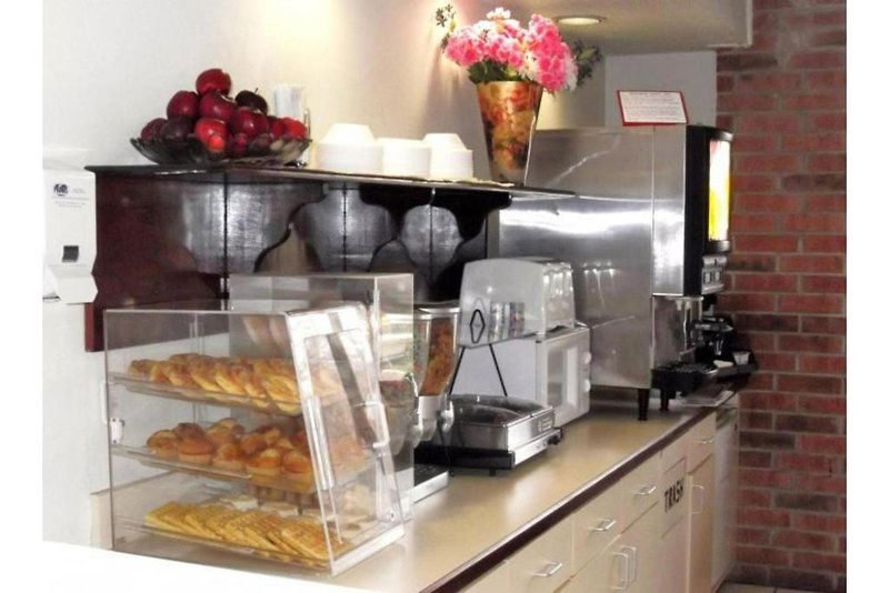 Hotel Amerihost Inn & Suites - Fulton