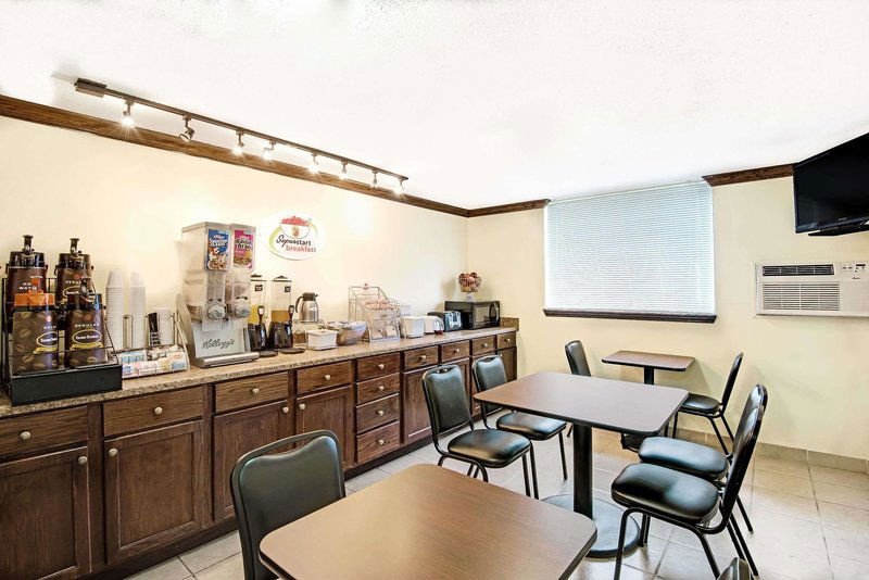 Hotel Baymont By Wyndham Liberty Mo