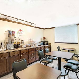 Hotel Baymont By Wyndham Liberty Mo cazare Liberty