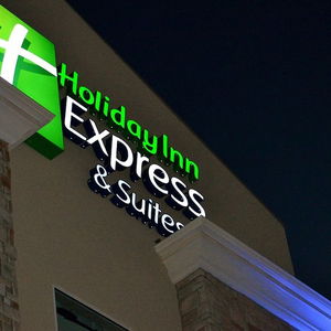 Hotel Holiday Inn Express & Suites St. Joseph cazare Saint Joseph