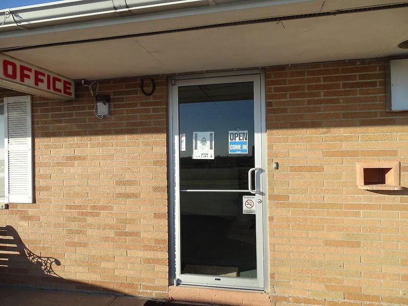 Hotel Prairie Winds Motel