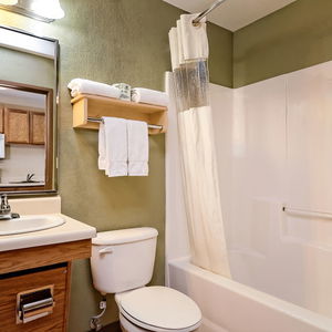 Hotel Hometowne Studios & Suites Bentonville cazare Bentonville