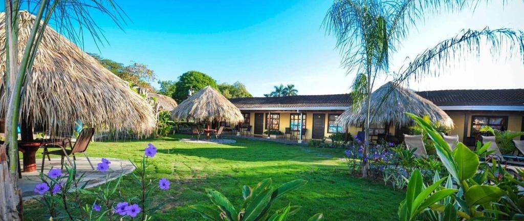 Hotel Beach Break Resort