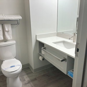 Hotel Ramada By Wyndham Estevan cazare Estevan