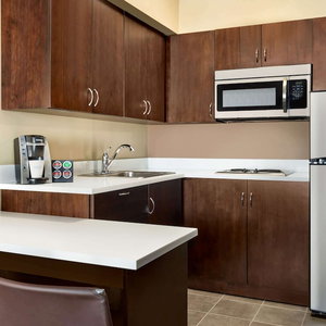 Hotel Microtel Inn And Suites By Wyndham Weyburn cazare Weyburn