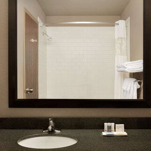 Hotel Days Inn By Wyndham Regina Airport West cazare Regina