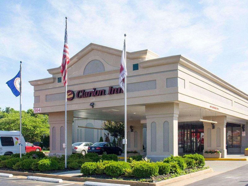 Hotel Clarion Inn