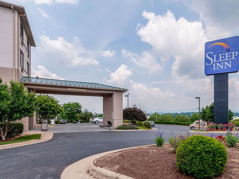 Hotel Sleep Inn & Suites