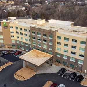 Hotel Holiday Inn Express & Suites Charlottesville cazare Charlottesville