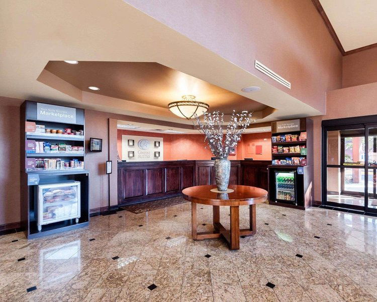 Hotel Comfort Suites Dulles Airport