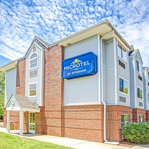 Hotel Microtel Inn & Suites By Wyndham Newport News Airport cazare Newport News