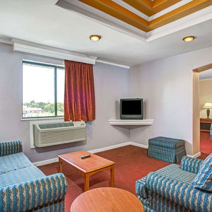 Hotel Red Roof Inn Suffolk cazare Suffolk