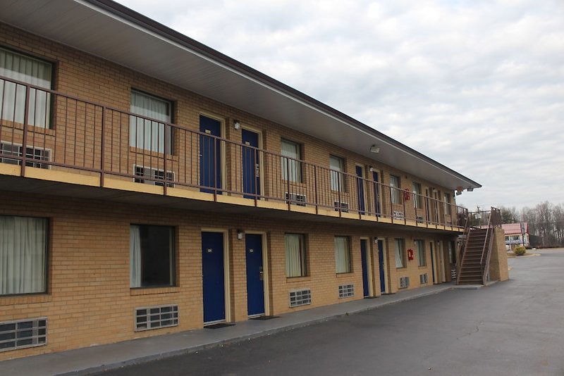 Hotel Americas Best Value Inn - Fredericksburg North