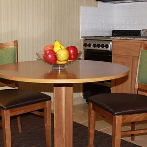 Hotel The Barclay Towers Resort cazare Virginia Beach