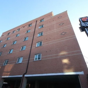 Hotel Utopia Motel cazare Gumi