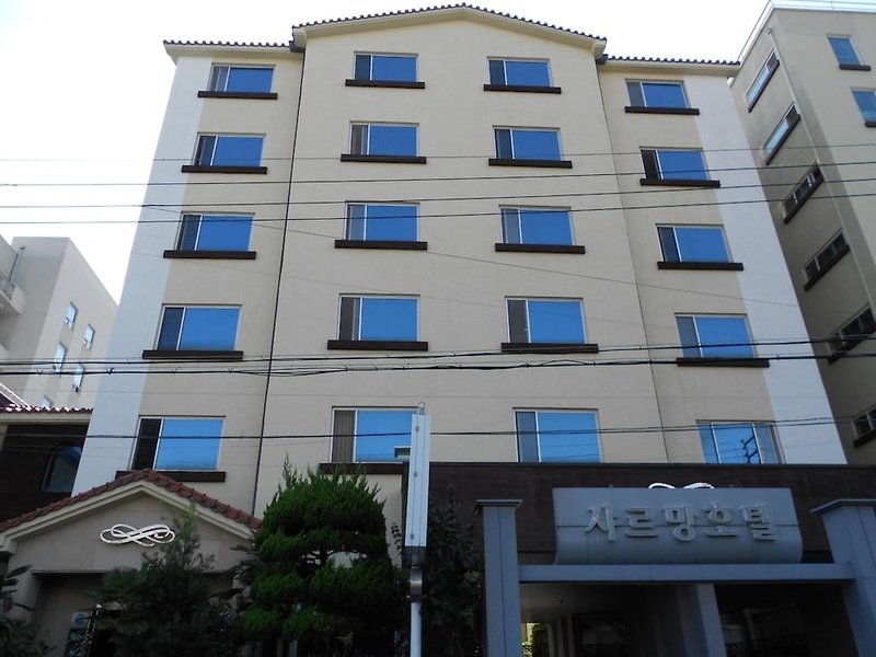 Hotel Charmant Hotel