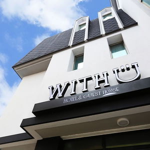 Hotel With U Hotel & Guest House cazare Sokcho