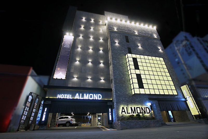 Hotel Masan Almond Hotel