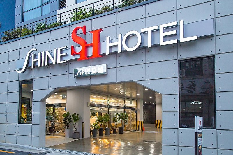 Hotel Shine Hotel