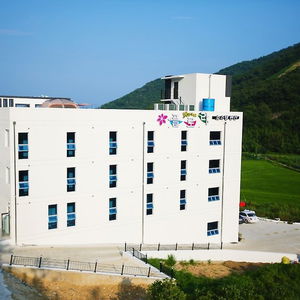 Hotel Flora Hostel Pension cazare Yeosu