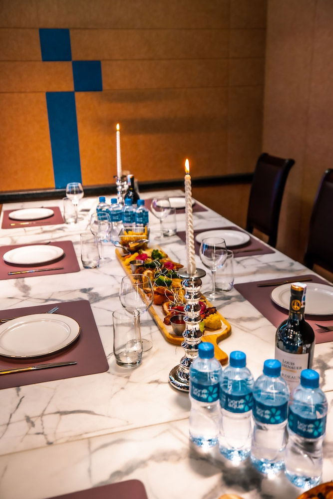 Hotel The Grand Hill Hotel