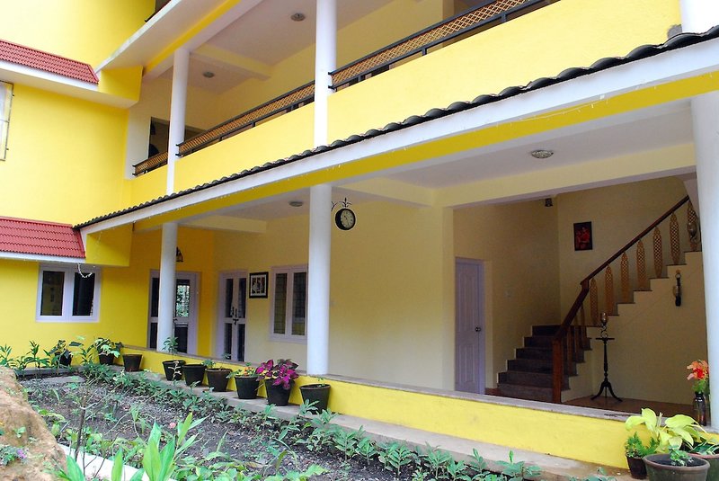 Hotel Amritasthanam Guest House & Retreat