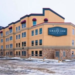 Hotel Grand Inn And Residence cazare Grande Prairie