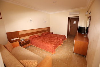 Mavruka Hotel