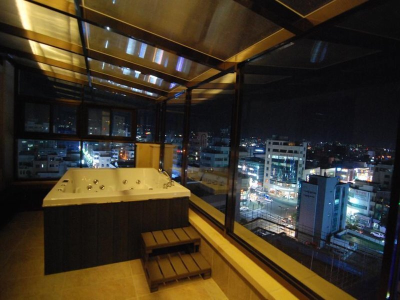 Hotel Jeju Hotel The M