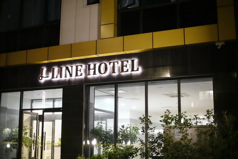 Hotel Line Hotel
