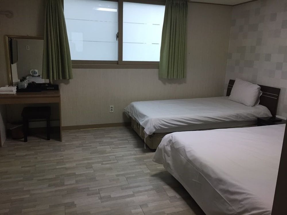 Hotel Olle Tourist Hotel