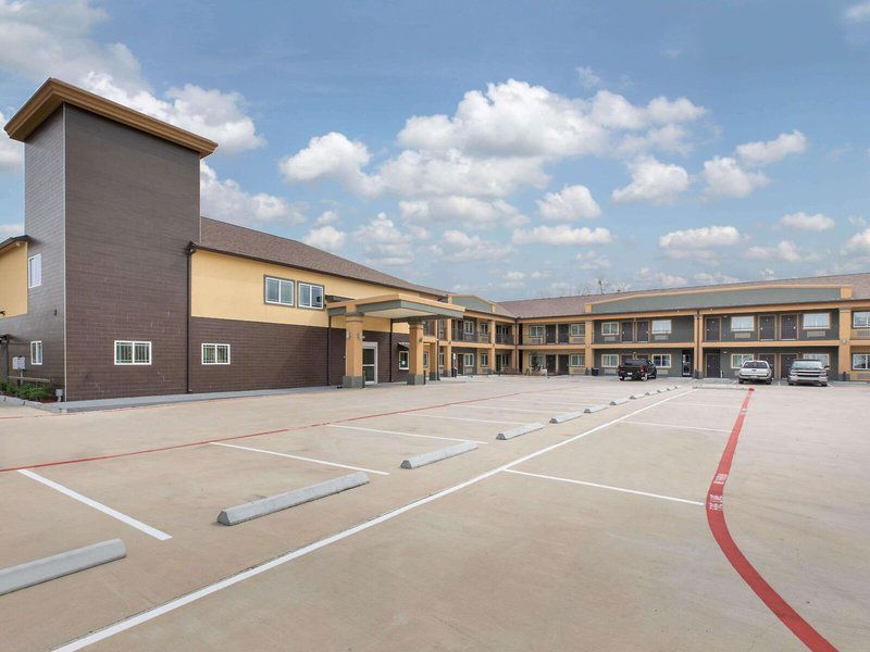 Hotel Days Inn And Suites By Wyndham La Porte