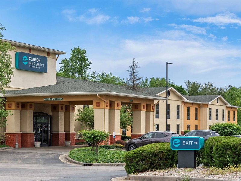 Hotel Clarion Inn & Suites Northwest