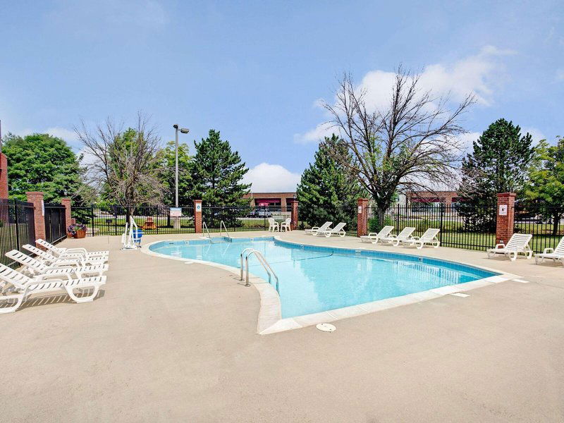 Hotel Baymont By Wyndham Indianapolis West