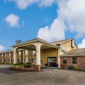 Hotel Quality Inn I-74 Betesville cazare Batesville