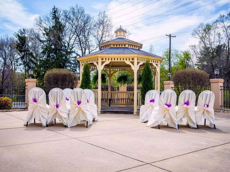 Hotel Comfort Suites University Area