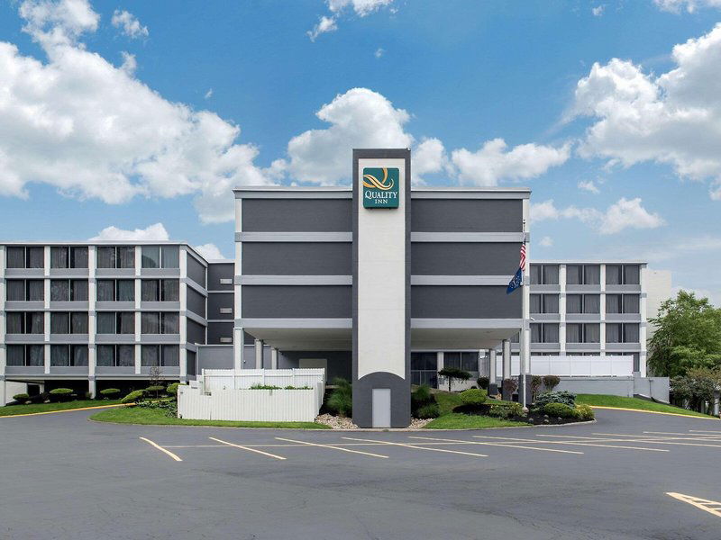 Hotel Quality Inn & Conference Center