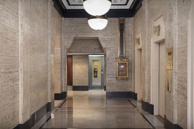 Hotel Hampton Inn Indianapolis Downtown Across From Circle Centre