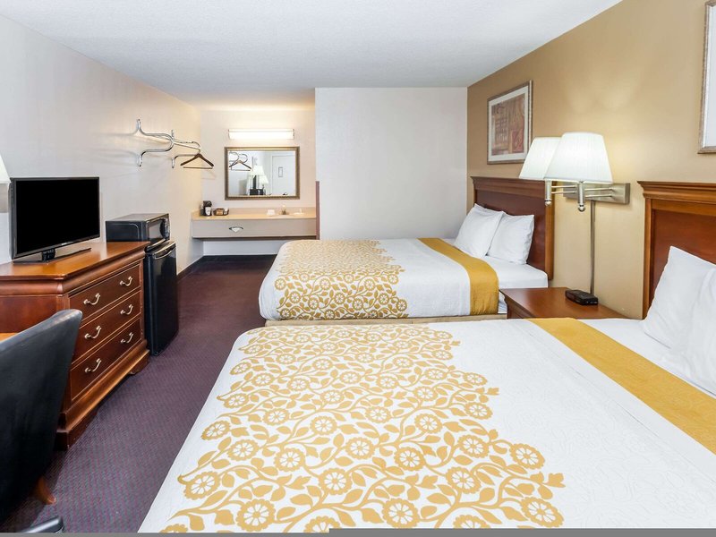 Hotel Days Inn By Wyndham Fort Wayne