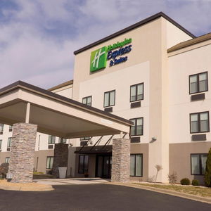 Hotel Holiday Inn Express & Suites Madison cazare Madison