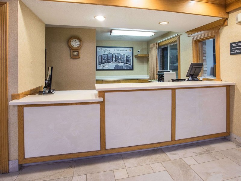 Hotel Super 8 By Wyndham Remington