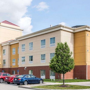 Hotel Comfort Suites Near Indianapolis Airport cazare Indianapolis