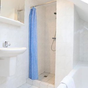 Hotel Zee Bergen cazare Bergen