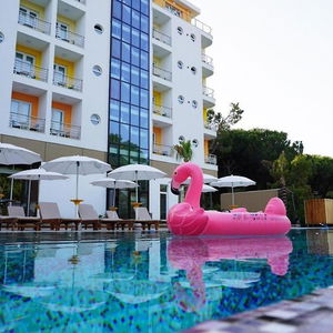 Hotel Hotel Monaco & Garden cazare Golem