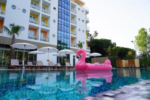 Hotel Hotel Monaco & Garden cazare Golem