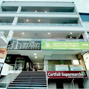 Hotel Hotel Staayz Premium cazare Gurgaon